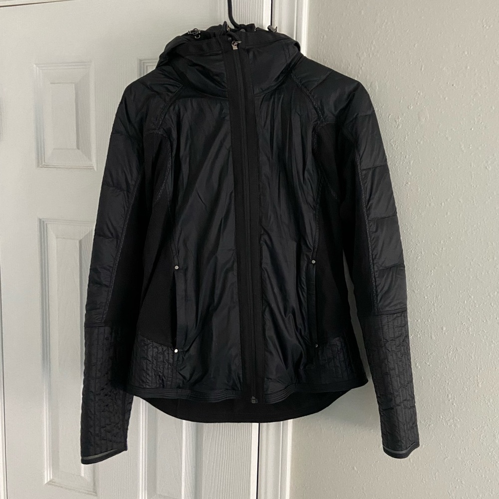 Lululemon Down feather Jacket in black